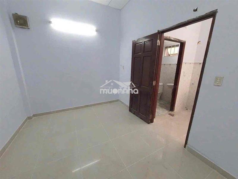 Cho thuê nhà nguyên căn tl 19 gần chợ cầu đồng giá 7tr 4p ngu