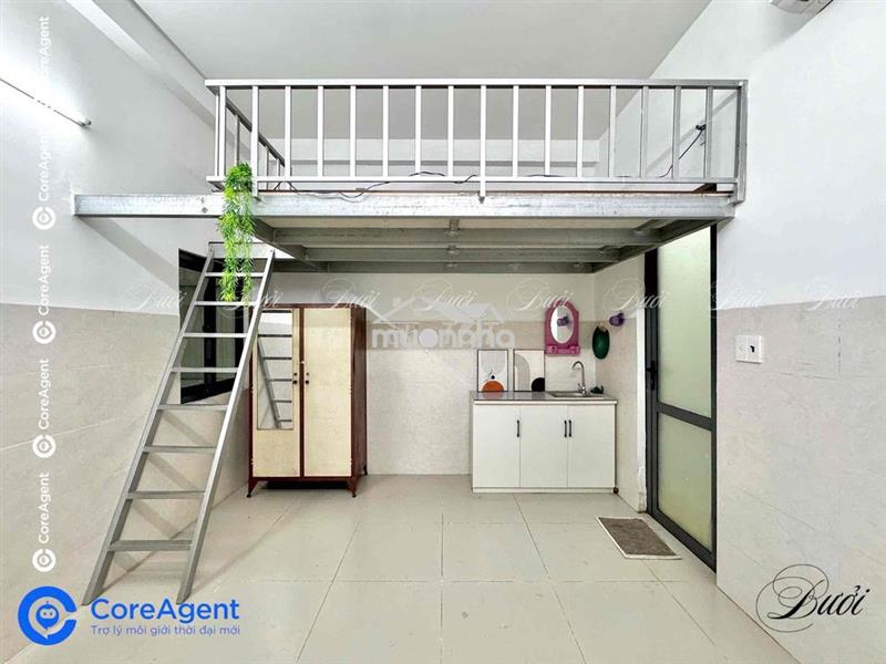 Phòng ngay chợ tân hương rộng rãi thoáng mát giá rẻ