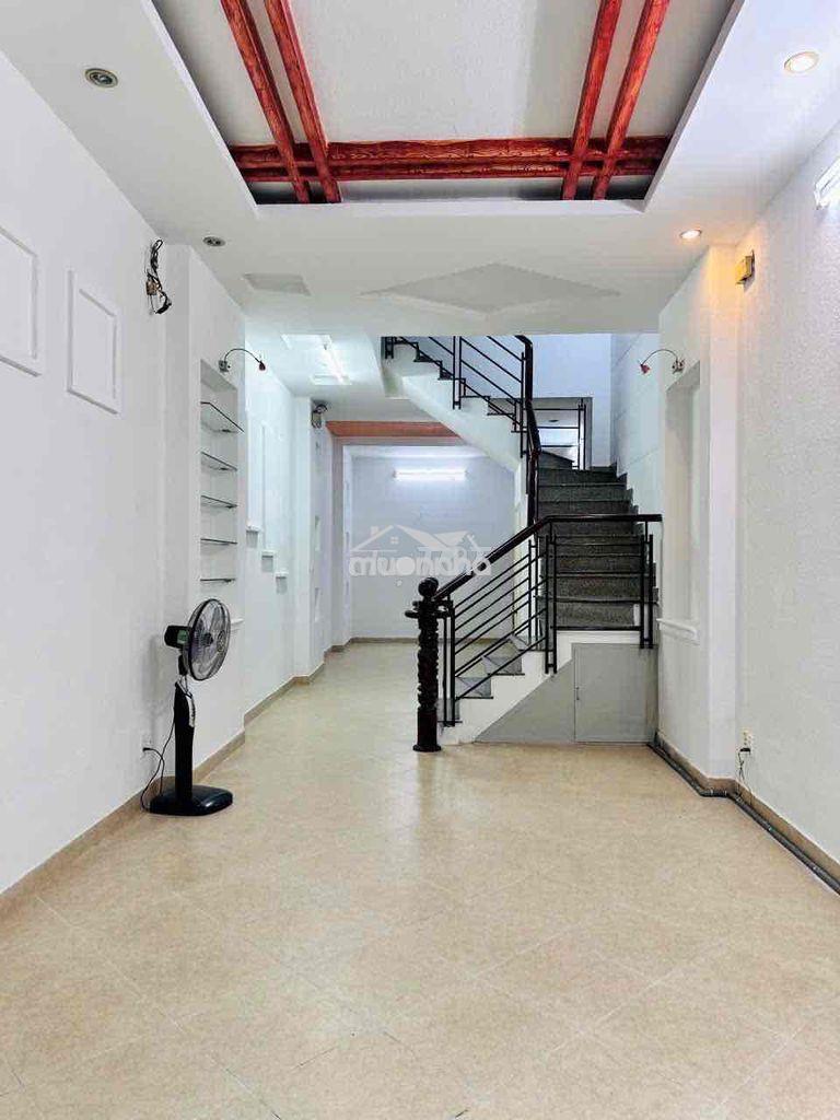 Nhà 3 tầng p13 tân bình - đối diện e.town - gần ga t3 - 5.95 tỷ