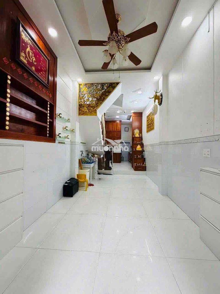 4 phòng full nội thất hẻm xe hơi phạm văn chí
