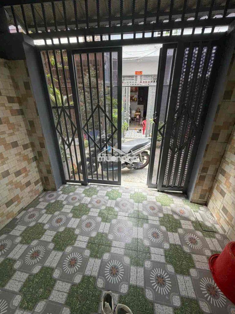 Cho thuê nhà 4pn 2 lầu sân thượng hẻm 1886 huỳnh tấn phát - 2
