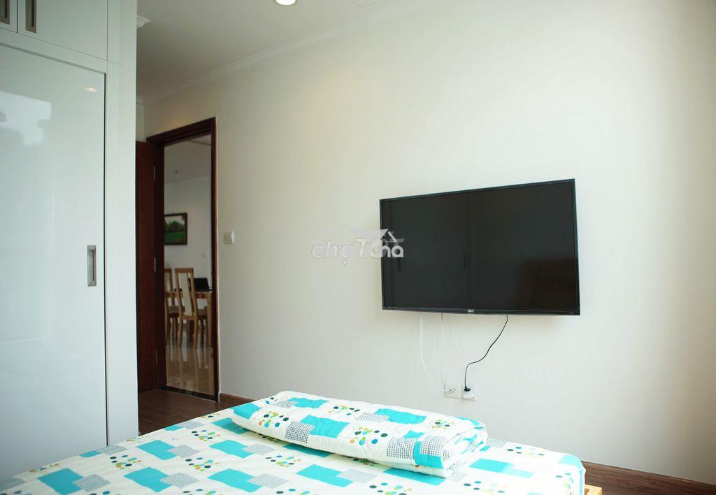 Cần cho thuê căn hộ vinhomes central park 2 phòng ngủ đầy đủ nội thất - 3