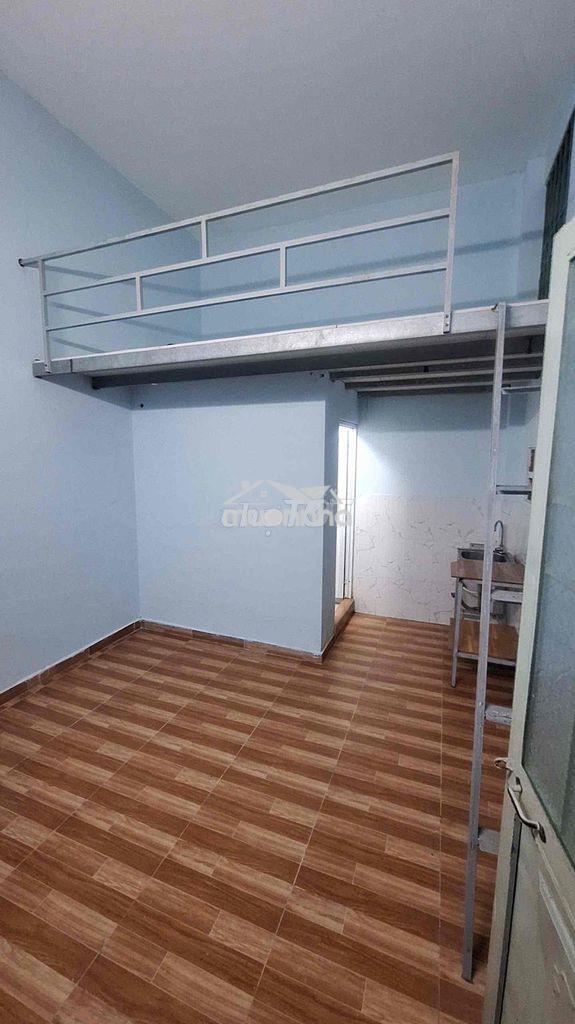 Cho thuê phòng giờ giấc tự do có máy lạnh