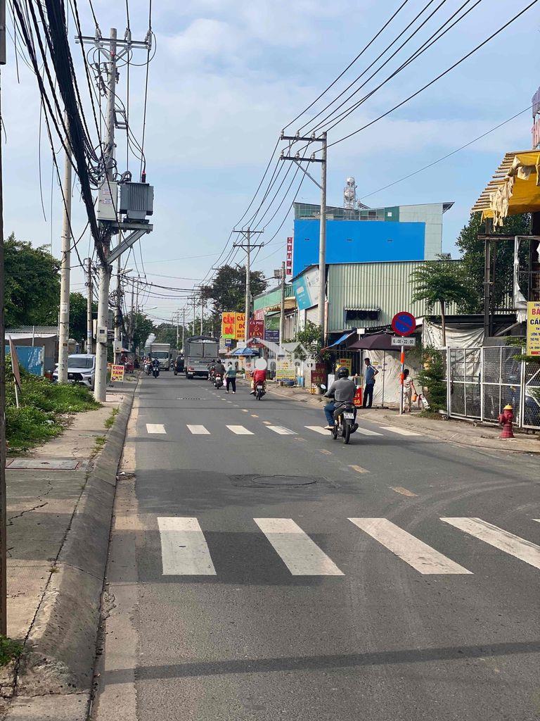 Cho thuê mặt bằng/ xưởng 400m2 - 4