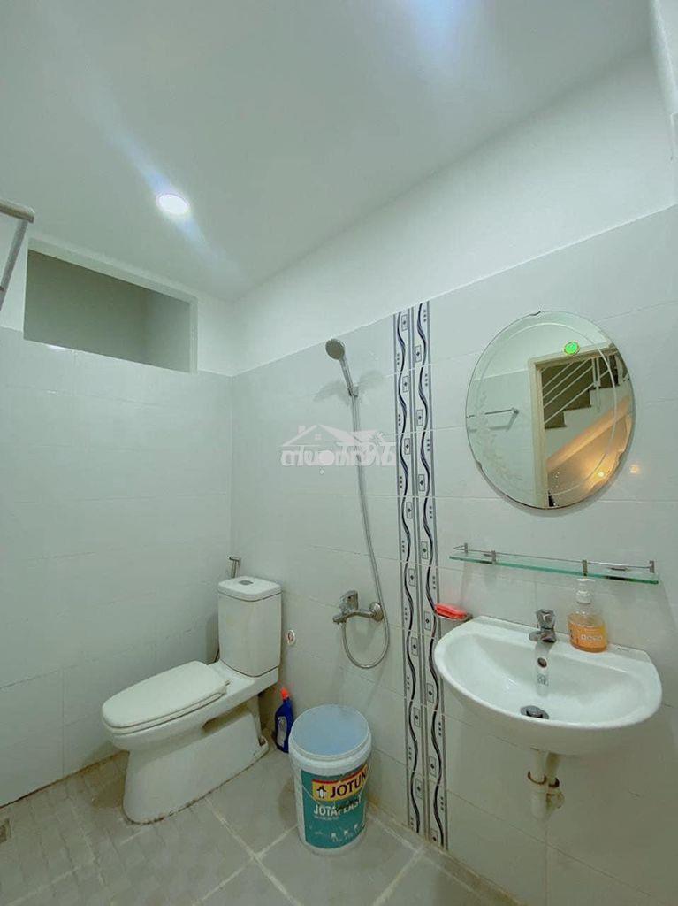 Nhà hẻm tô hiến thành, trệt 3 lầu st, 5pn 6wc, 4,5x12m, 20tr - 4