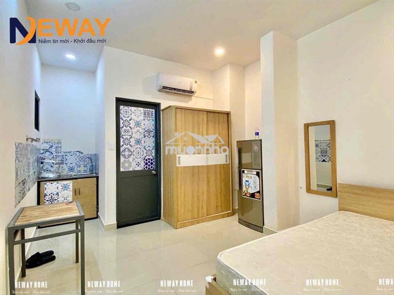 Căn hộ full nội thất mặt tiền đường tôn đản trống sẵn ở liền được