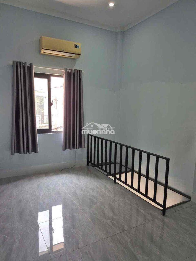 Cho thuê nhà nguyên căn đường phan xích long p3 quận pn - 3