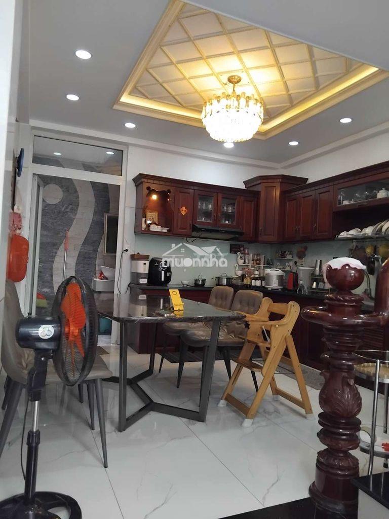 Chủ ngộp giảm sâu còn 6,6 tỷ - 3