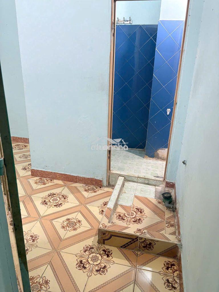 Cần cho nữ thuê phòng giá rẻ quận 6 diện tích 12m2