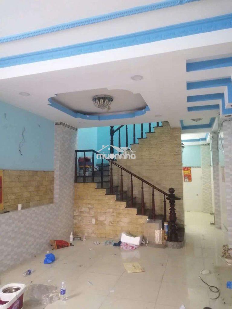 Cho thuê nhà đường phạm hùng c1 dt.4m×14m } 2 lầu 4phòng 3toilet hẽm5m
