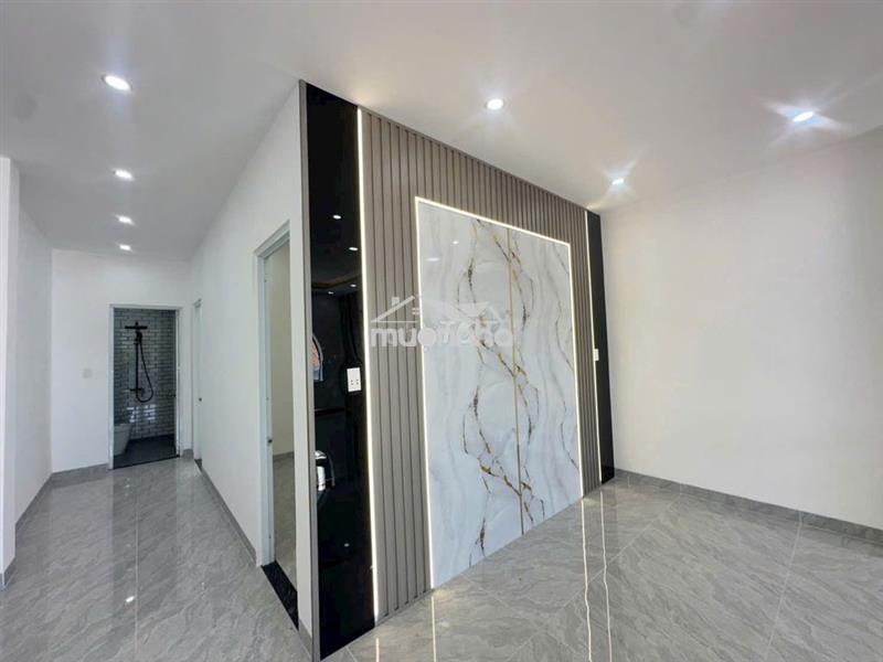 Nhà mới sổ riêng 100m2 gần chợ bình chánh sát đinh đức thiện