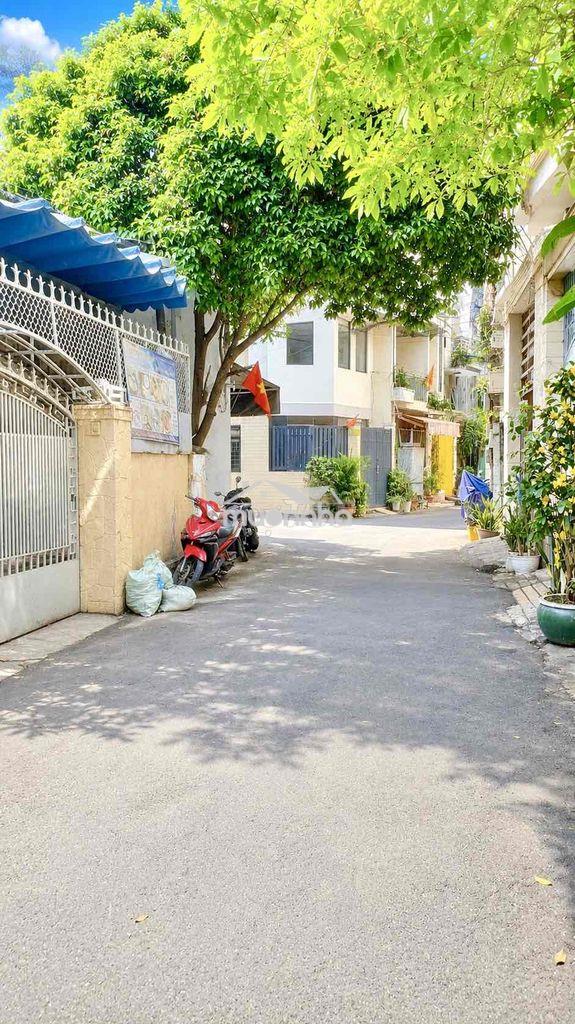 Nhà 4 tầng hẻm xe tải sau bv gia định 50m2 giáp pn, q1