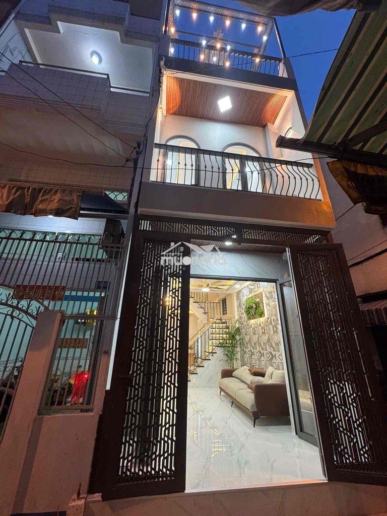 Nhà mới vào ở ngay - hẻm xe hơi ngủ trong nhà - (3.4x12m) q6