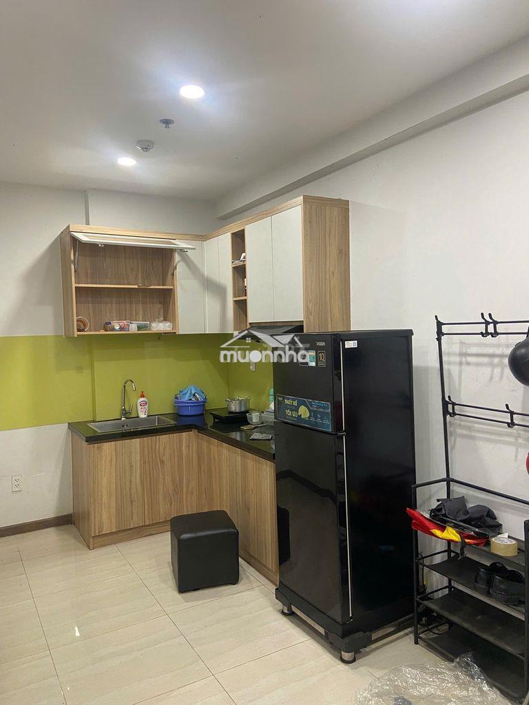 Cho thuê căn góc bcons plaza 2pn2wc full nội thất, gần làng đại học