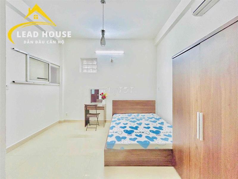 Ngay công viên làng hoa full nội thất