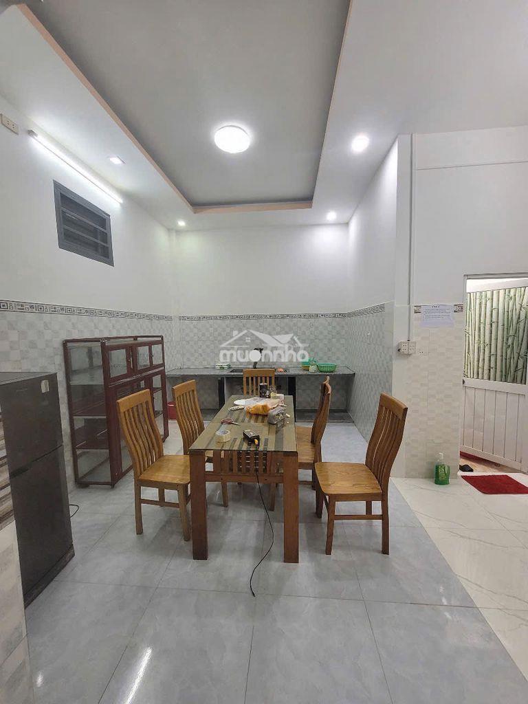 Phòng cho thuê trong nhà nguyên căn gần ktx khu b - 2