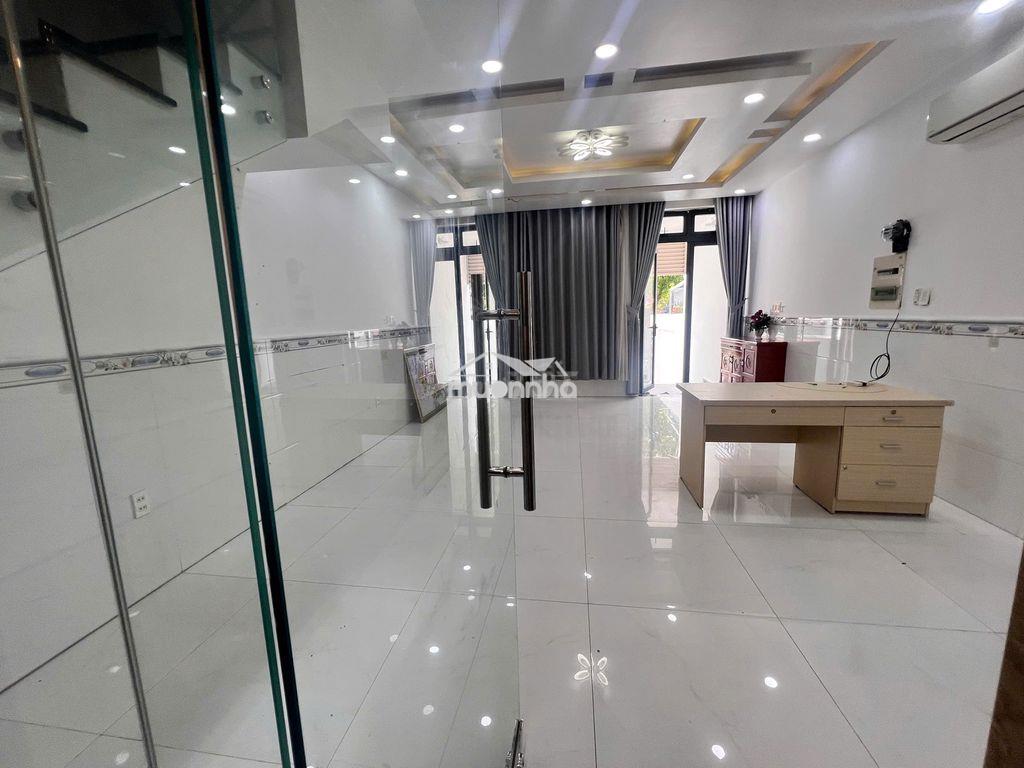 Cho thuê tâng trệt 5x22m, đường lớn 20m giá 12 triệu 500, đẹp, mới - 3