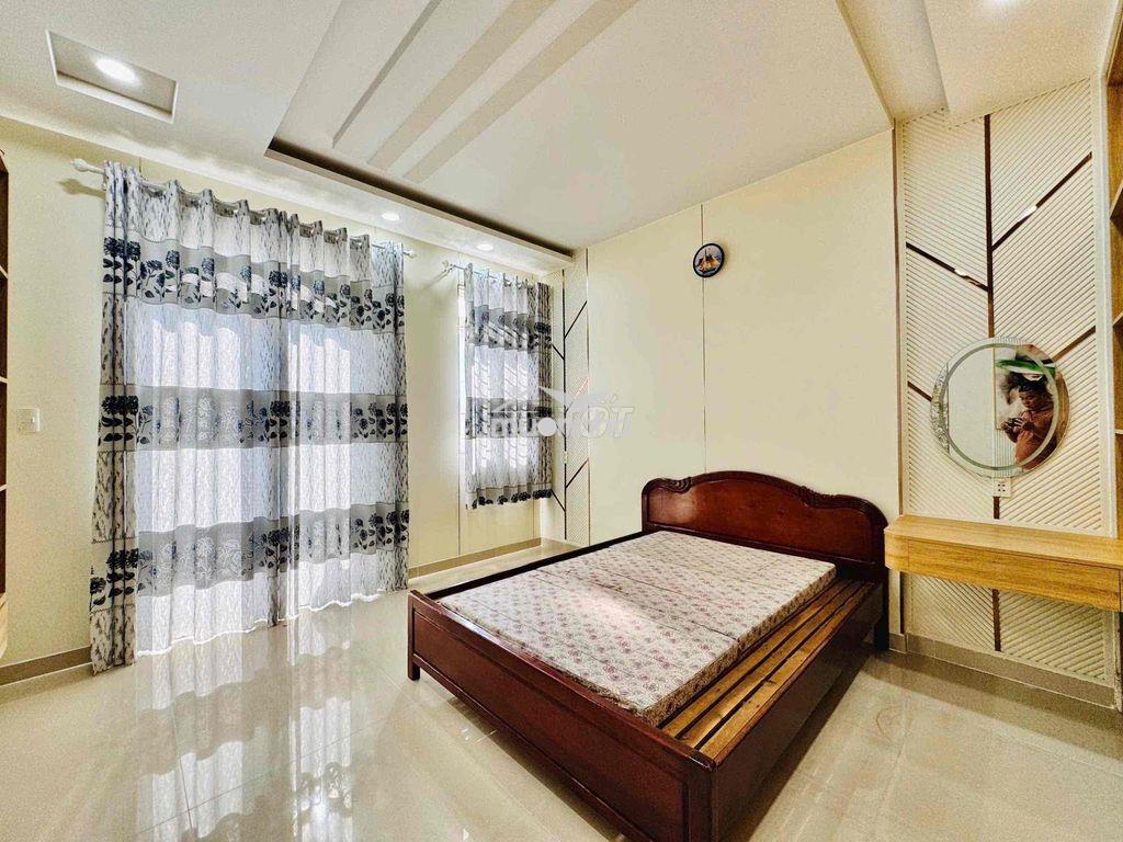 Chdv full nội thất. gần trường đh công nghiệp cs3. ban công. - 2