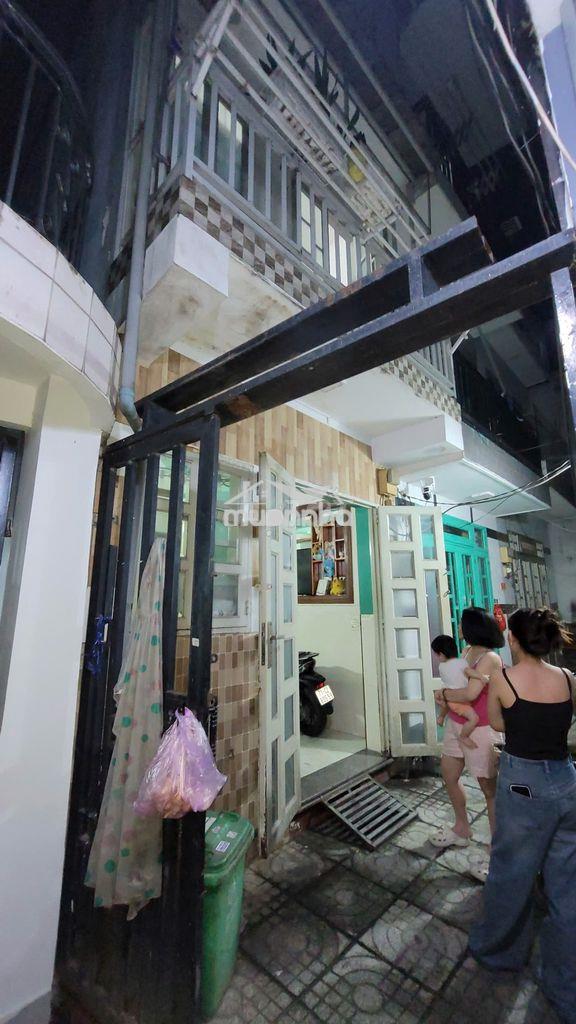 Nhà 1.3 tỷ 18m2 3 tầng 2pn ngay big c trường chinh - tây thạnh tân phú