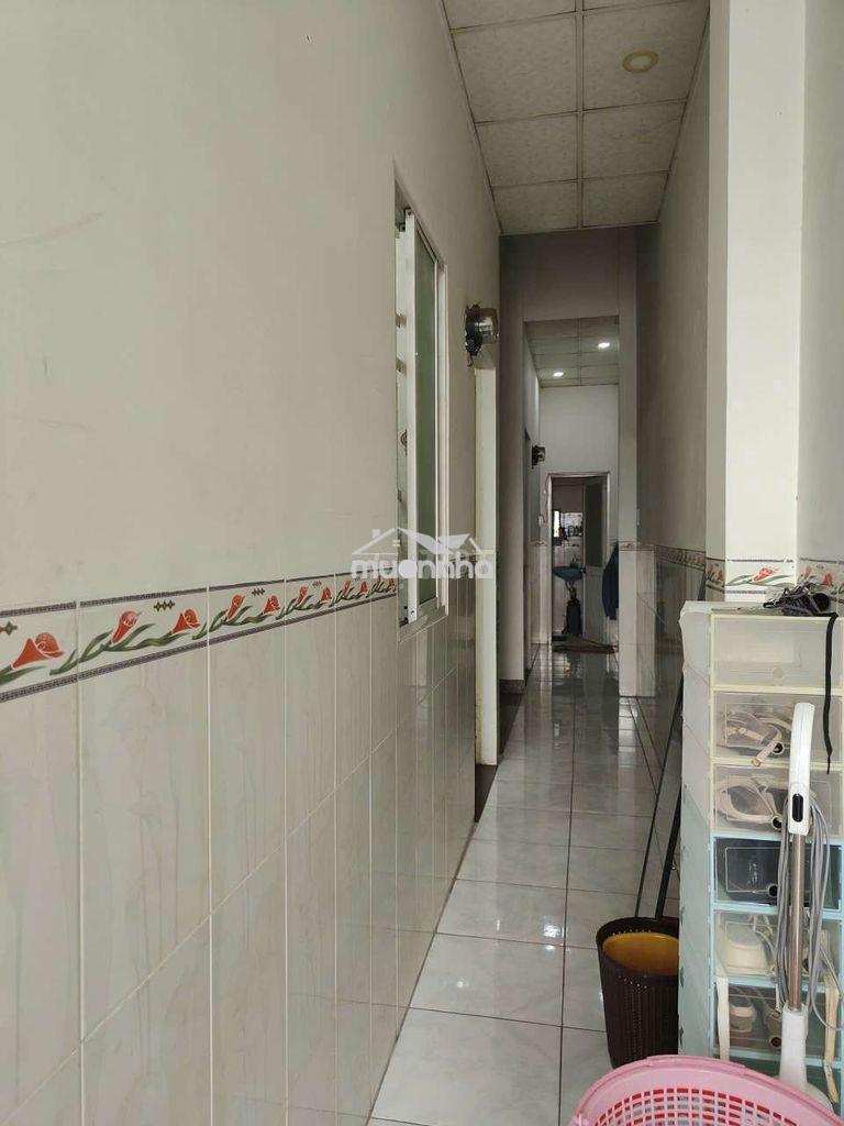 Cho thuê nhà 85m2 4pn 4wc ngay vòng xoay mai chí thọ
