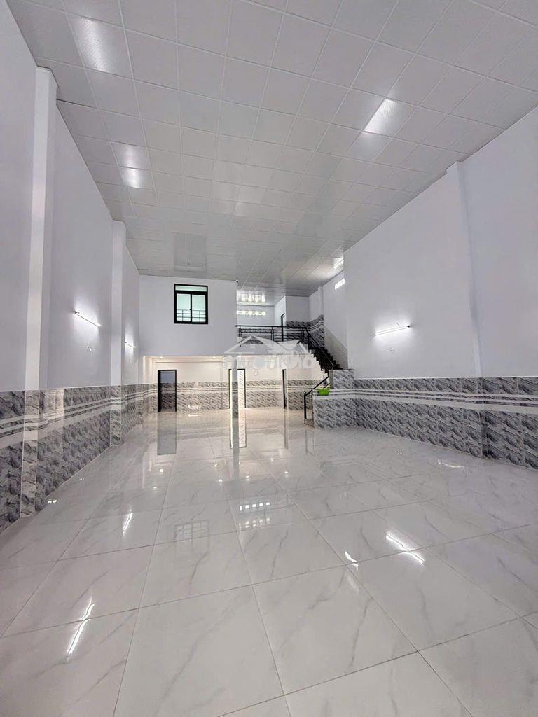 Nhà xưởng đường đặng thúc vịnh, 182m², 8x27m, gần ngã tư thới tứ