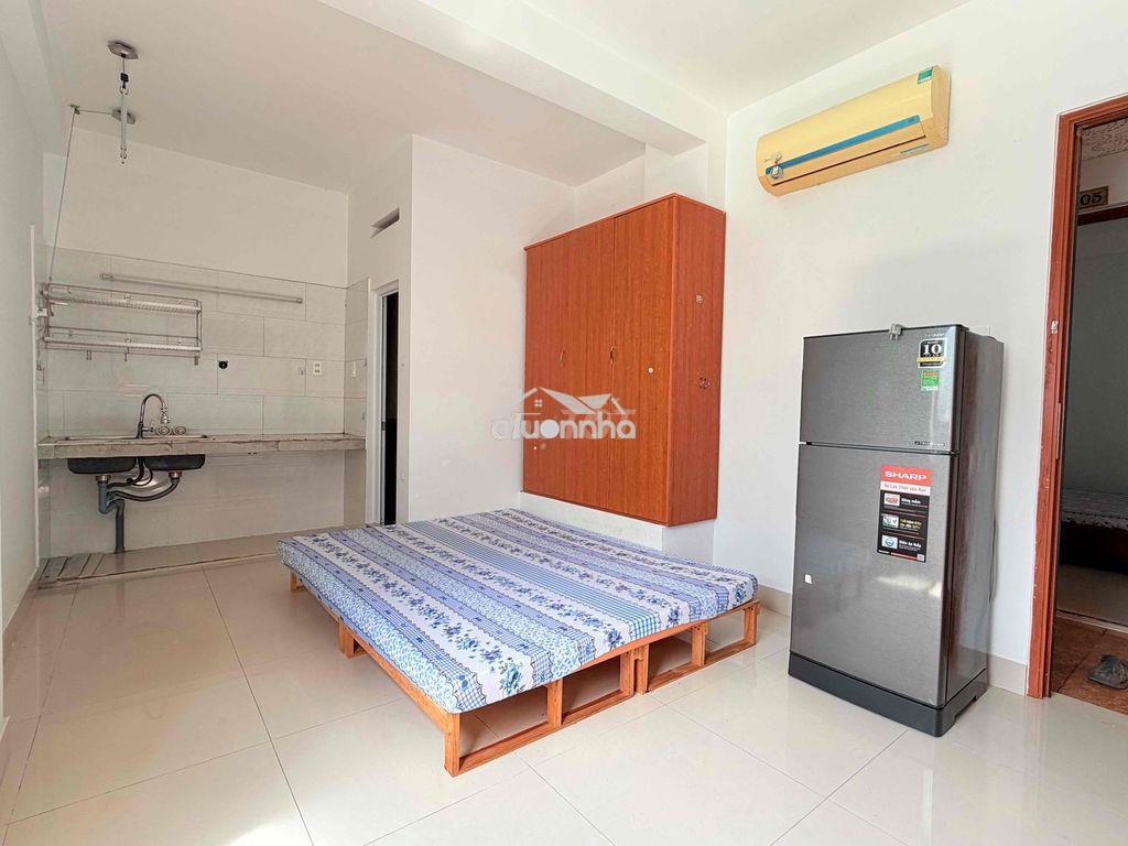 Cho thuê phòng cửa sổ ngay chợ tân quy - 2