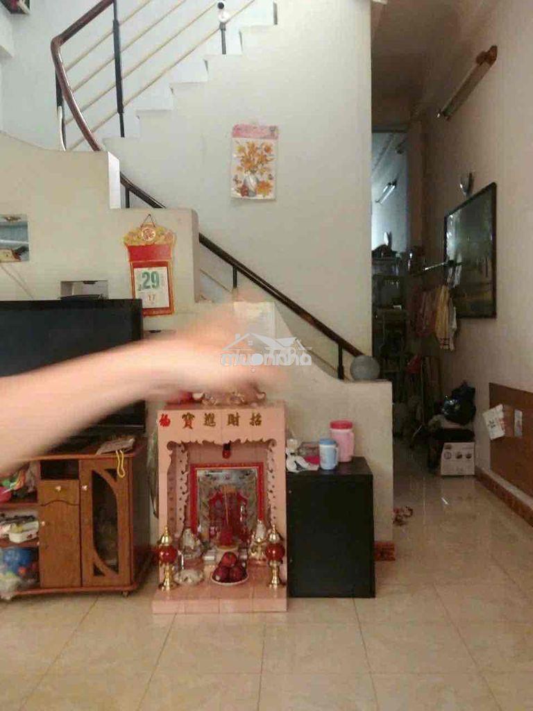 Cho thuê nhà hẻm 224/ phạm văn chí giá 11tr/tháng - 2