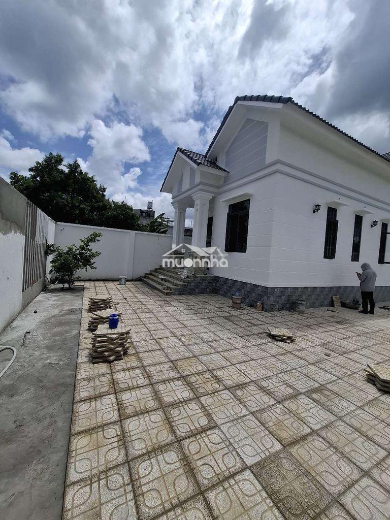 🔥C. chủ. cực mềm 330m² thổ cư + villa mặt tiền đ.song hành ql22.13,9tỷ - 2