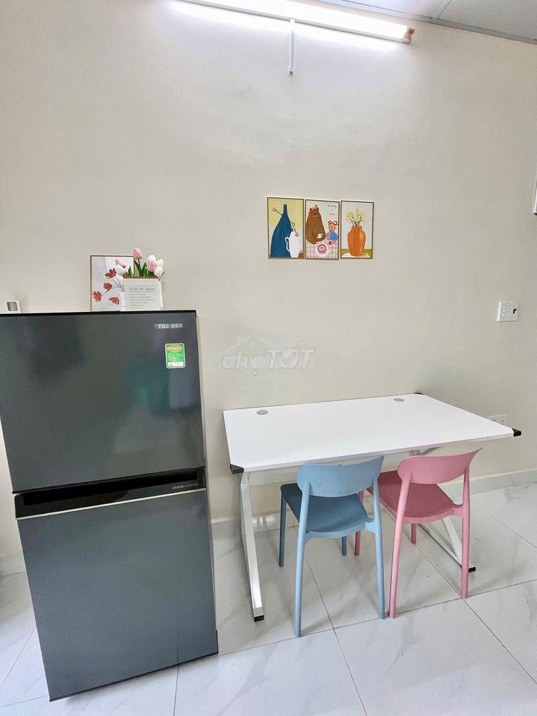 Chính chủ cho thuê 180 nguyễn hữu cảnh - ban công tách bếp 35m2 - 4