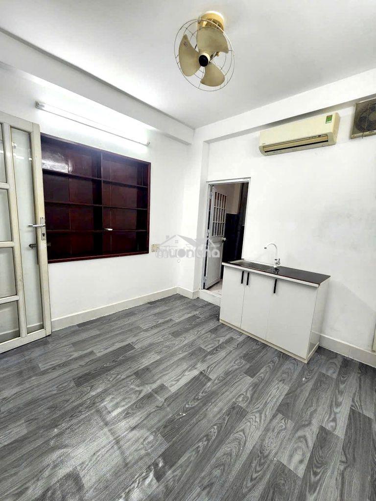 Trống sẵn phòng trệt q6