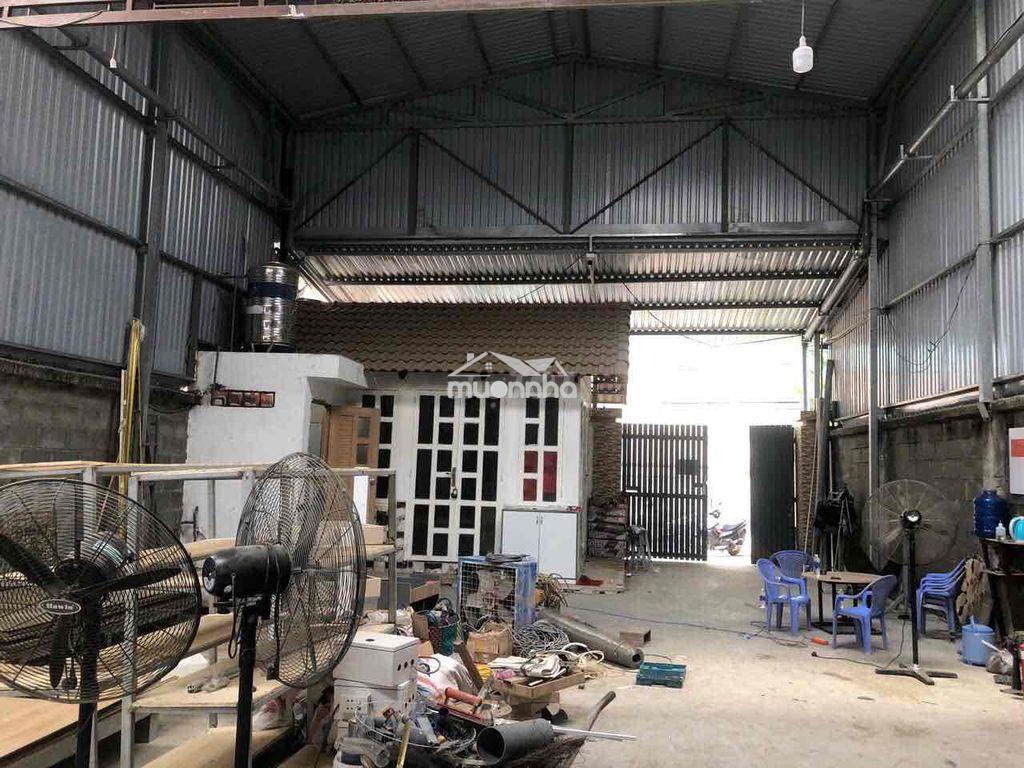 Cho thuê kho-xưởng (như hinh) dt:500m2- điện 3fa văn phòng- nhà ở  đc: - 2