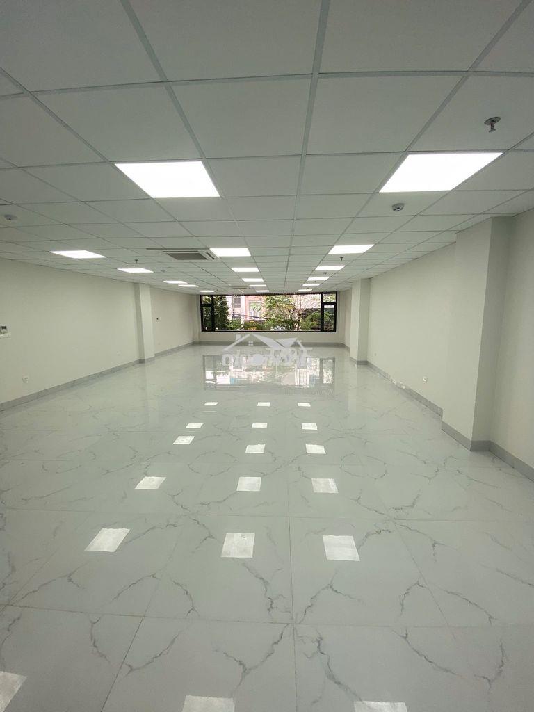 Cho thuê văn phòng mặt phố lạc long quân - hn| 130m2 /giá tốt hiếm có - 4