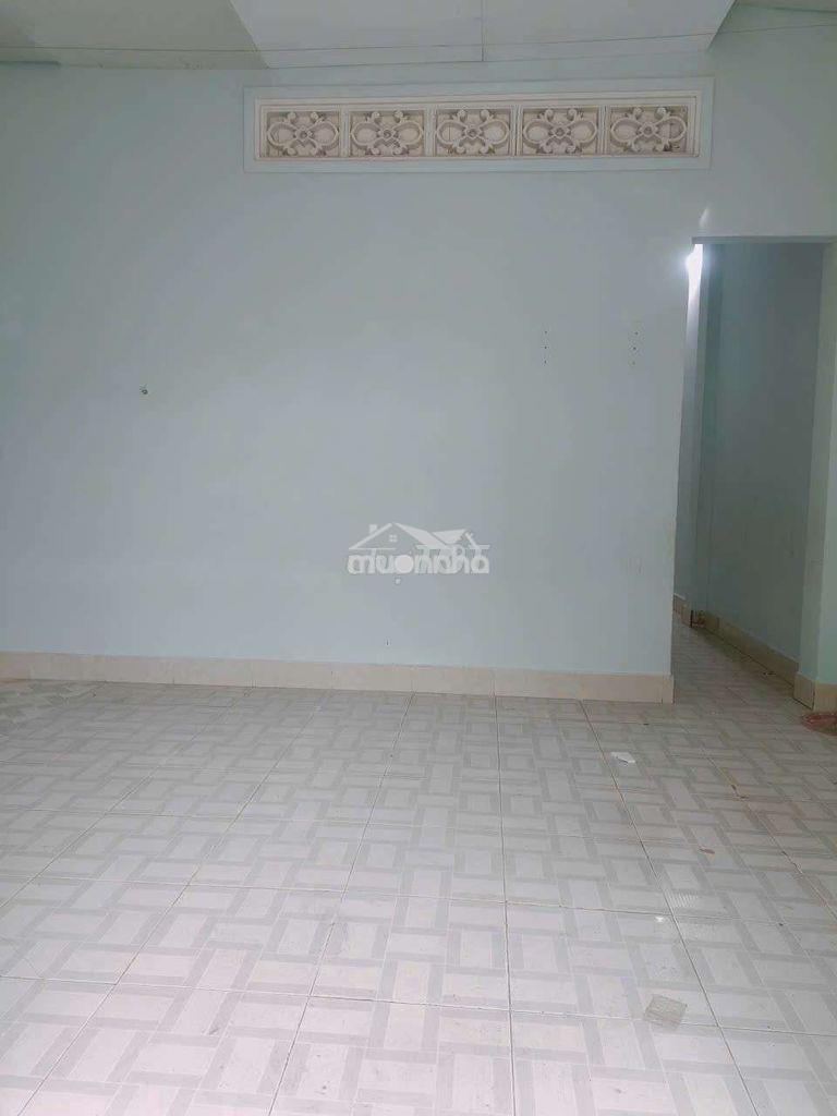 Bán nhà shr 2tỷ 500tr gần chợ đông thạnh 5*10m đg xe hơigần trườnghọc