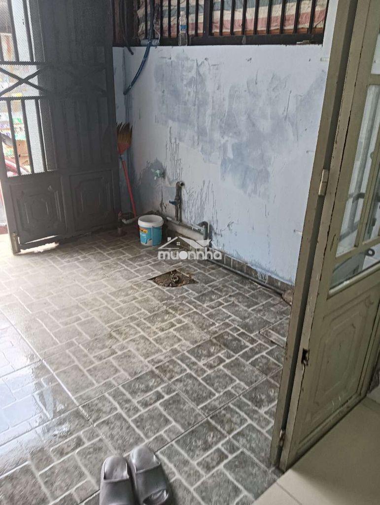 Nhà mới sơn thích hợp cho gia đình ít người - 3