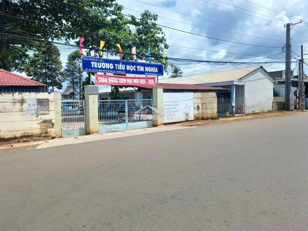 Đất mặt tiền nhựa lớn_mặt sau ôm suối_đất phường - 2