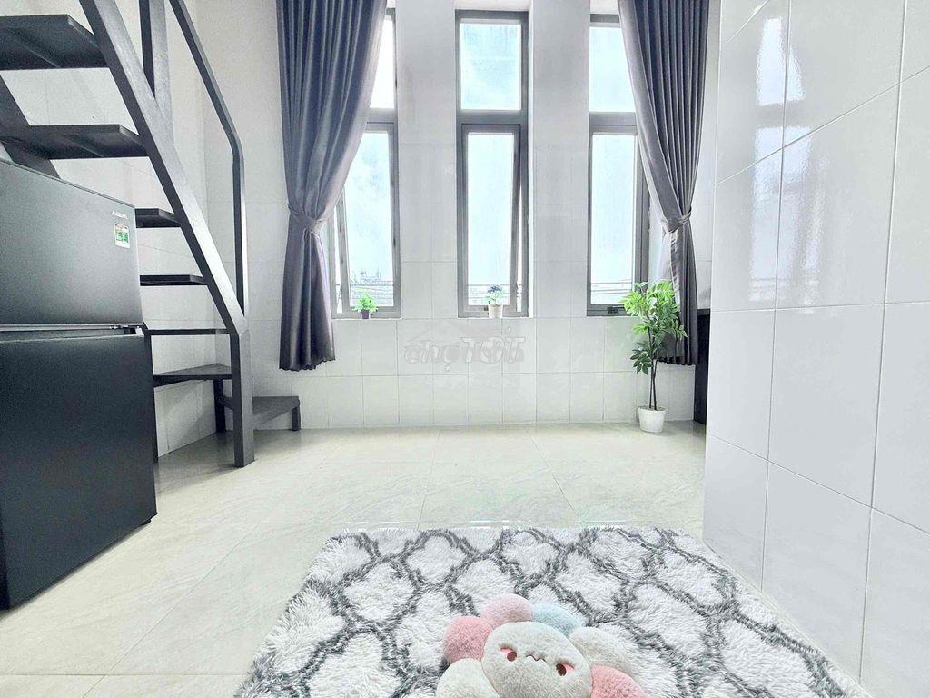 Phòng có gác cửa sổ trời siêu thoáng ngay sân vận động phú thọ - 4
