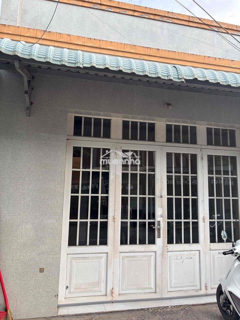 Nhà cho thuê 5tr gần mặt tiền hẻm đường lvl cao ráo