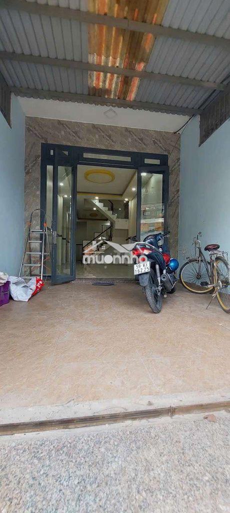 Cho thuê nhà 4×22 - gần cây xăng 61 bà điểm - hocmon - giá: 8 triệu - 2
