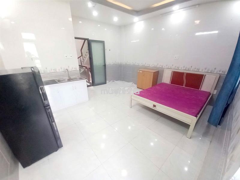 Thuê trọ giá 5tr8/thang đ.phạm hùng( đh sài gòn) full nội thất. dt40m2