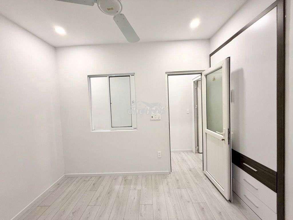 Chung cư  vip,nơ trang long,p.13lầu1,dt:80m2(4 x 20)2pn,tặng nội thất - 3