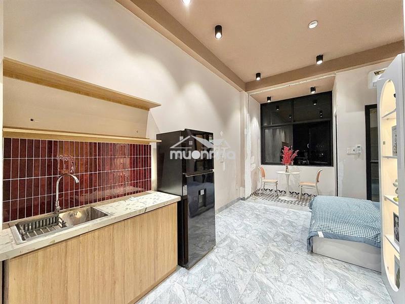 Cho thuê chdv studio quận tân phú ban công gần aeon mall, vhu, huit