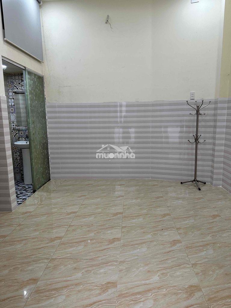 Cho thuê phòng trệt  27 m2 cmt8 quận 10 - 2