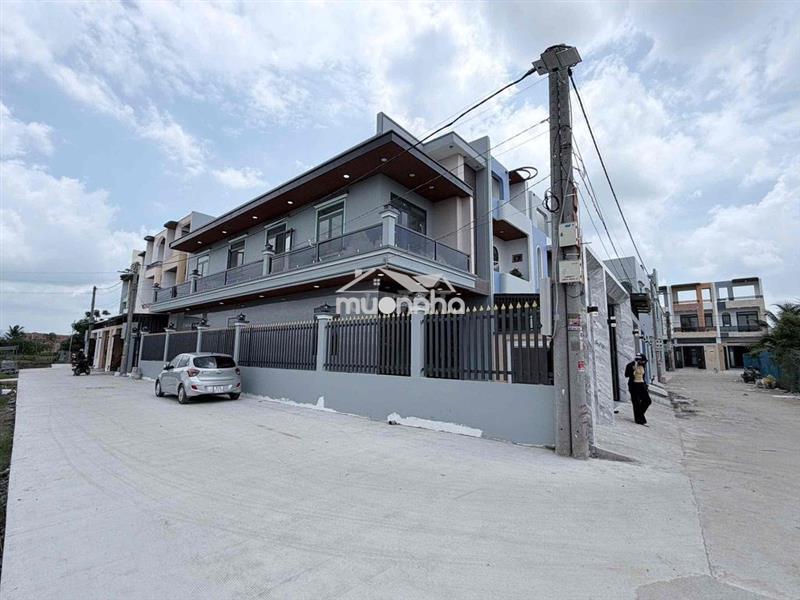 Căn góc 2mt ..cách dt 826 đinh đuc thiện vô 100m..ngay kcn cầu tràm