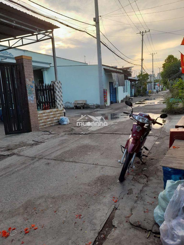 Nhà ở ngay cầu long đại - 3