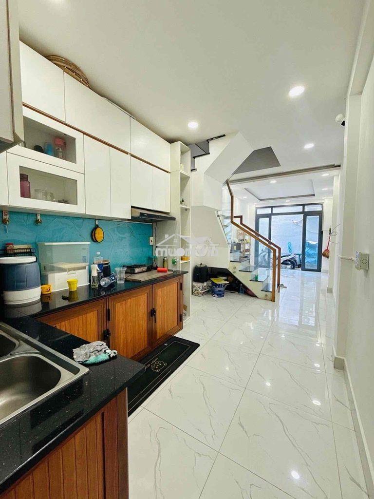 Nhà 3 tầng - 30m2 xô viết nghệ tĩnh bình thạnh - gần đh hutech