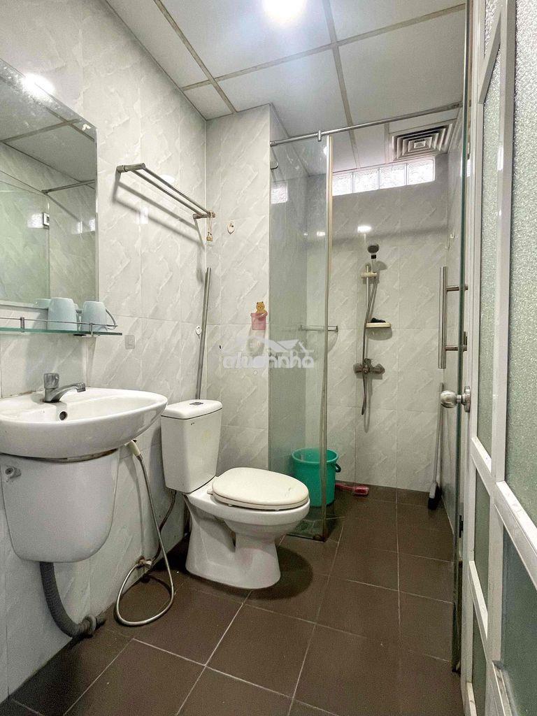 Phòng ban công thoáng trống sẵn ngay nguyễn hữu cảnh  - saigon pearl- - 3