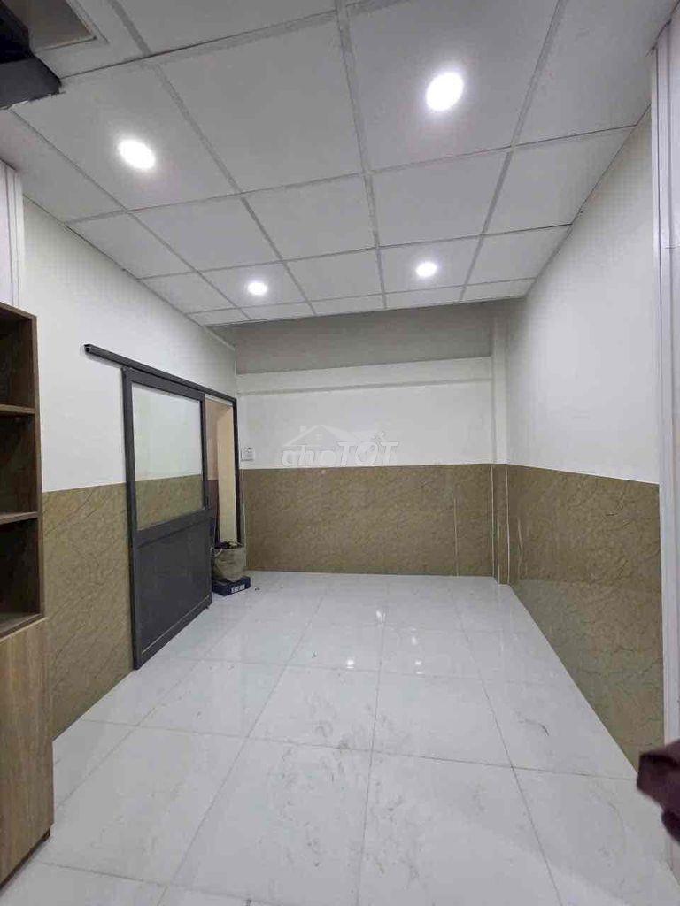 Q1, chỉ 2,9 tỷ 25m2 3 tầng mới đẹp ở ngay - shr hoàn công