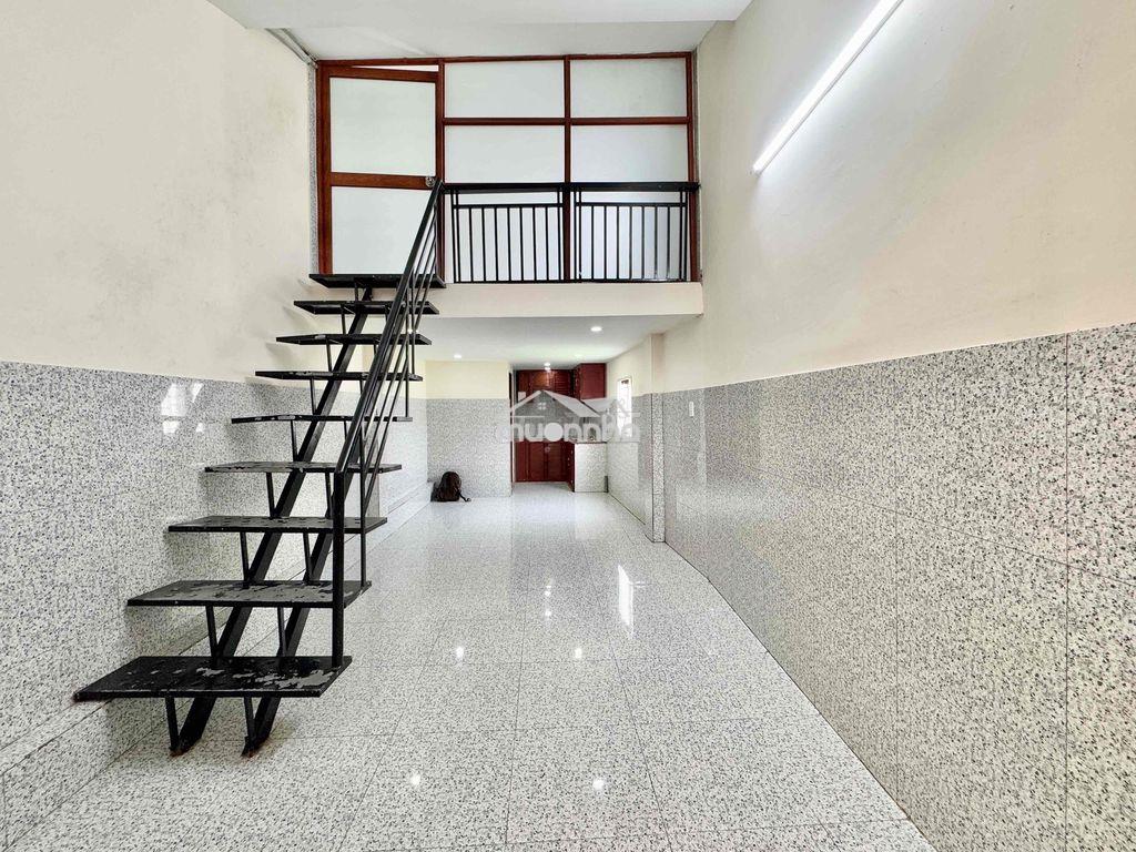 Cho thuê phòng 1 trệt 1 lầu đường thạnh lộc 29 gần đh nguyễn tất thành - 2