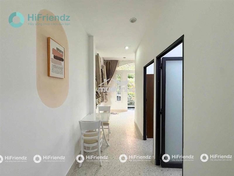 Can hộ 2 phòng ngủ - 1 pn - 60m2 - bancol bếp riêng - ngay sân bay