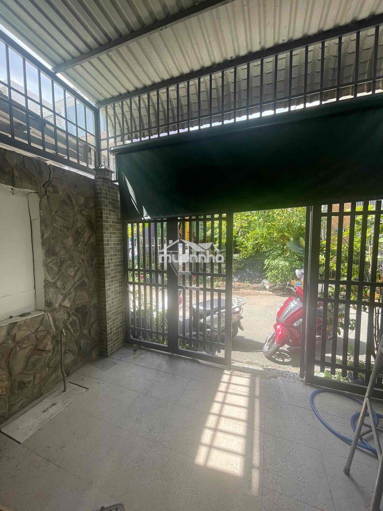 Cho thuê nhà nguyên căn gần cảng phú hữu - 4